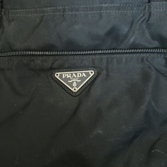 prada bag - Picture 2 of 3